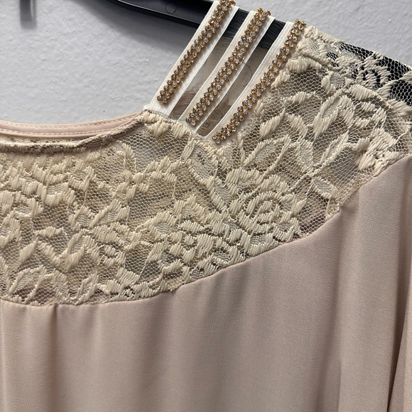 Pink Blouse! - Picture 3 of 3